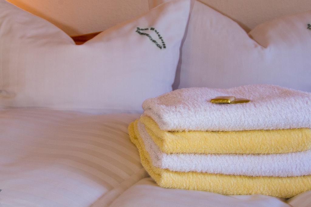 Pension Zum-Ratsherrn Friedrichroda Room photo