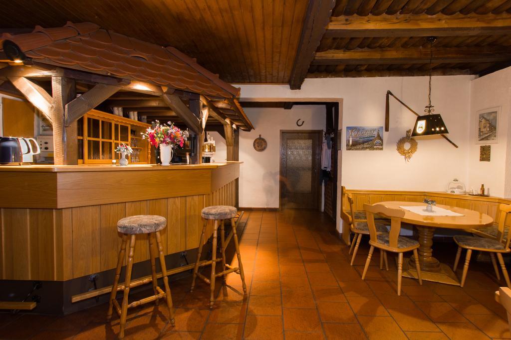 Pension Zum-Ratsherrn Friedrichroda Exterior photo